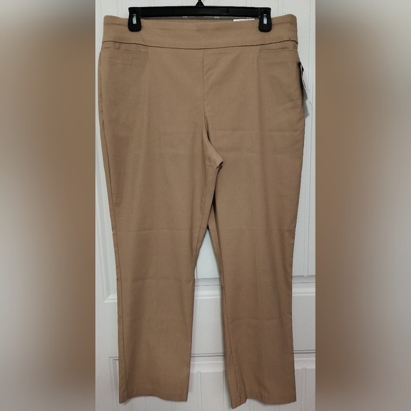 New Pull On Tan Pants / Size 18 - Picture 1 of 3